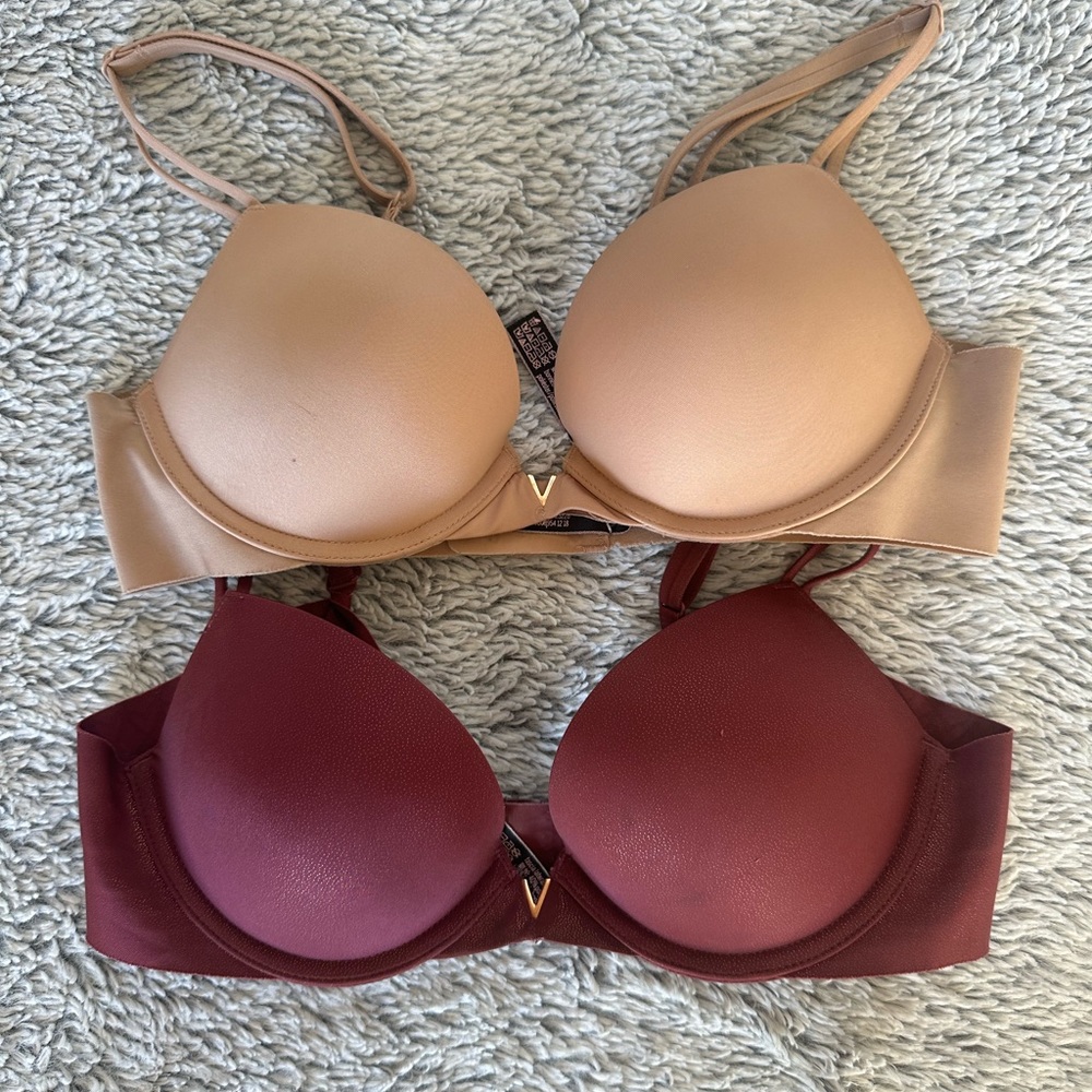 2 Victoria’s Secret Push up Bras